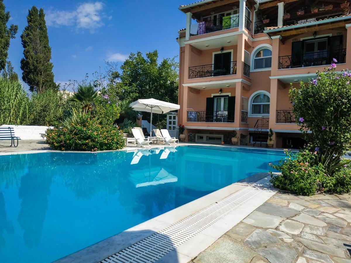 Villa Rosalia Apartments & Studios With Pool By Hotelius Corfu  Zewnętrze zdjęcie