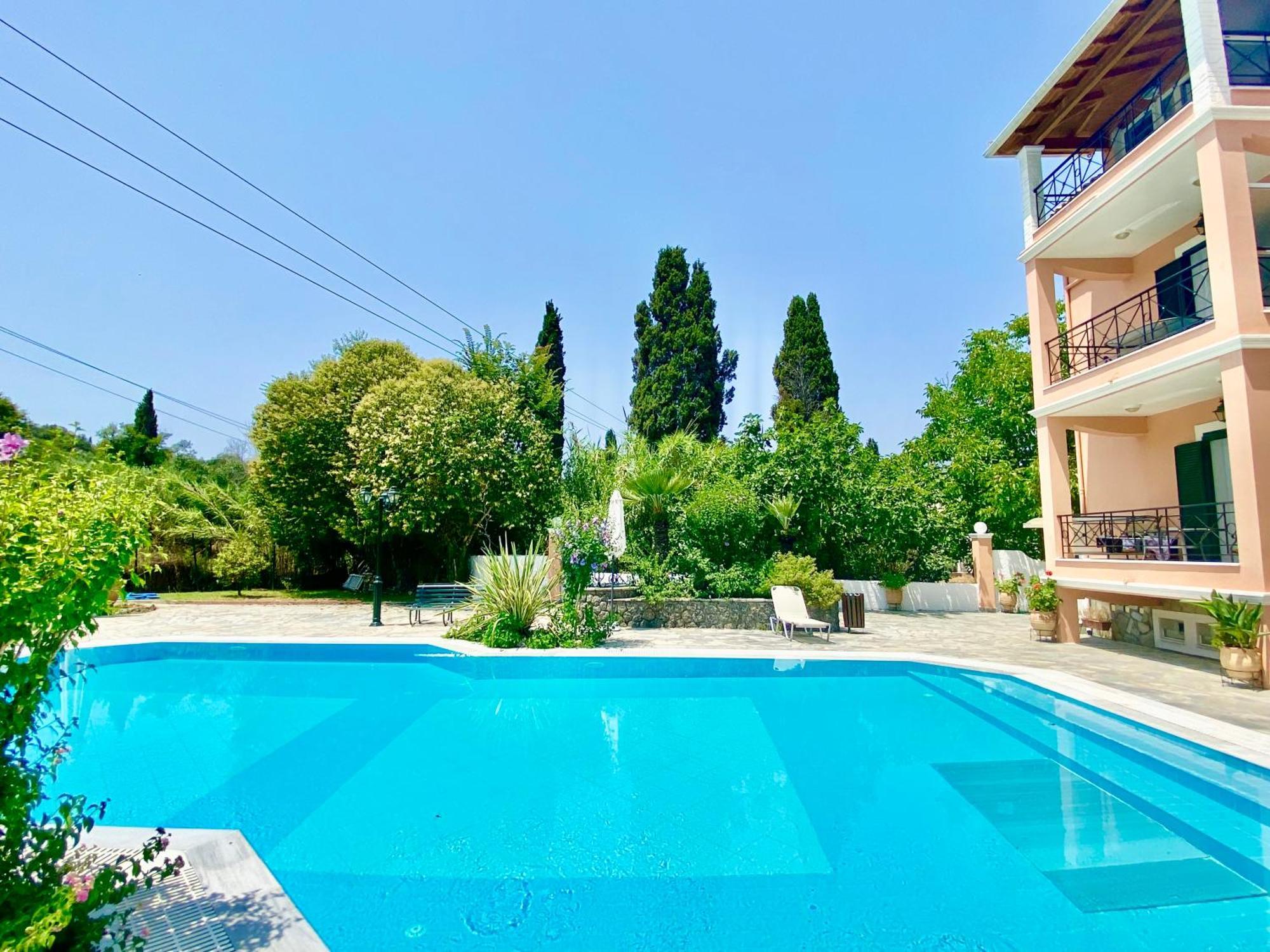 Villa Rosalia Apartments & Studios With Pool By Hotelius Corfu  Zewnętrze zdjęcie