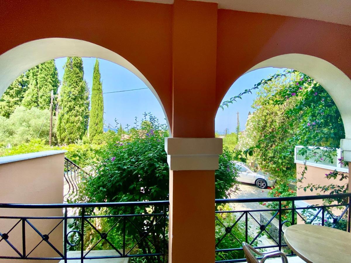 Villa Rosalia Apartments & Studios With Pool By Hotelius Corfu  Zewnętrze zdjęcie