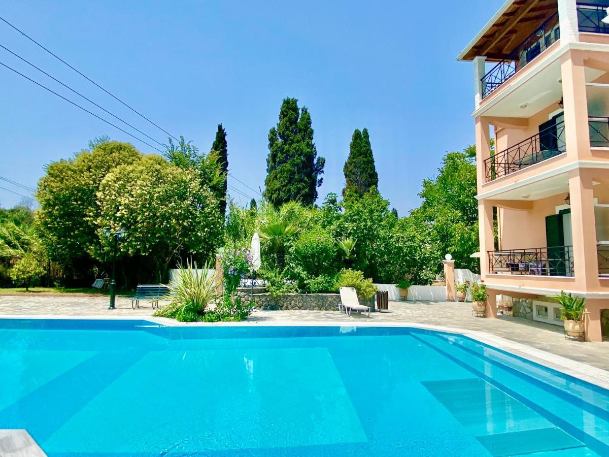 Villa Rosalia Apartments & Studios With Pool By Hotelius Corfu  Zewnętrze zdjęcie